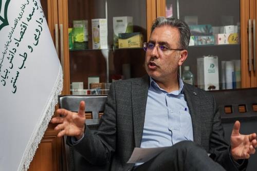 ضرورت افزایش توسعه طرح های فناورانه در صنعت داروهای گیاهی کشور