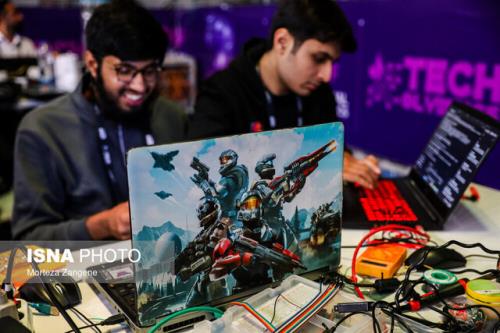 شروع نبرد برنامه نویس های ایرانی در فینال الگوریتم با حضور ۸ کشور