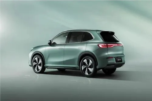 رونمایی از خودروی برقی که درجا می چرخد!