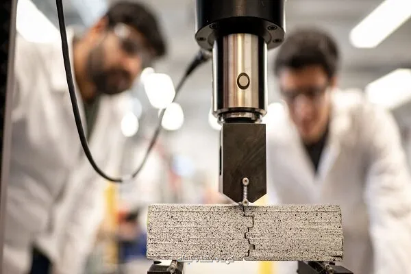 کوشش برای جایگزینی واردات با فناوری های بومی در صنایع استراتژیک کشور