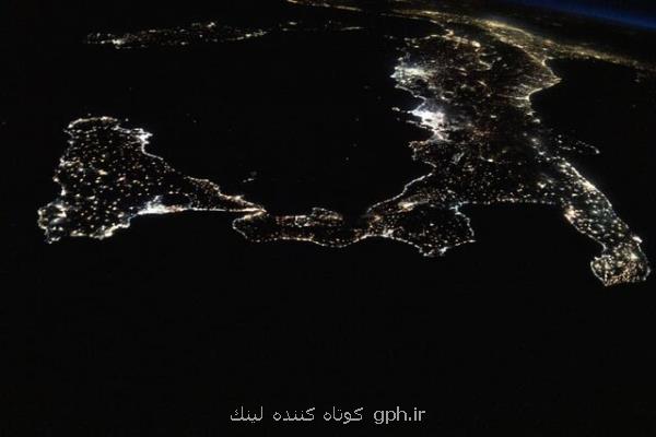 منظره نیمه شب ایتالیا از منظر فضا